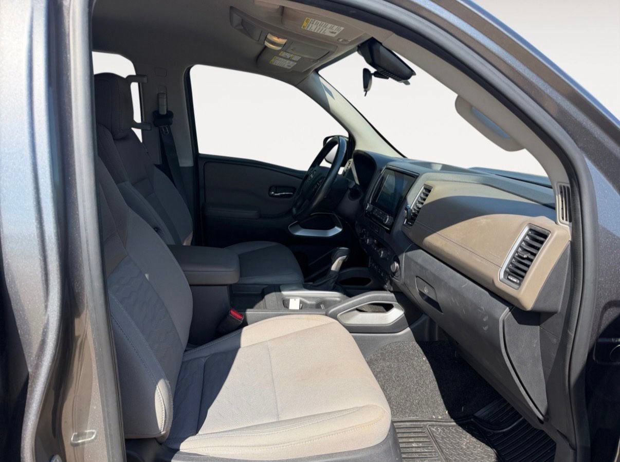 Used 2022 Nissan Frontier SV AWD/4WD image 9