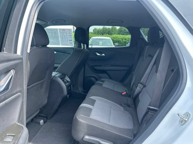 Used 2025 Chevrolet Blazer LT AWD/4WD image 17