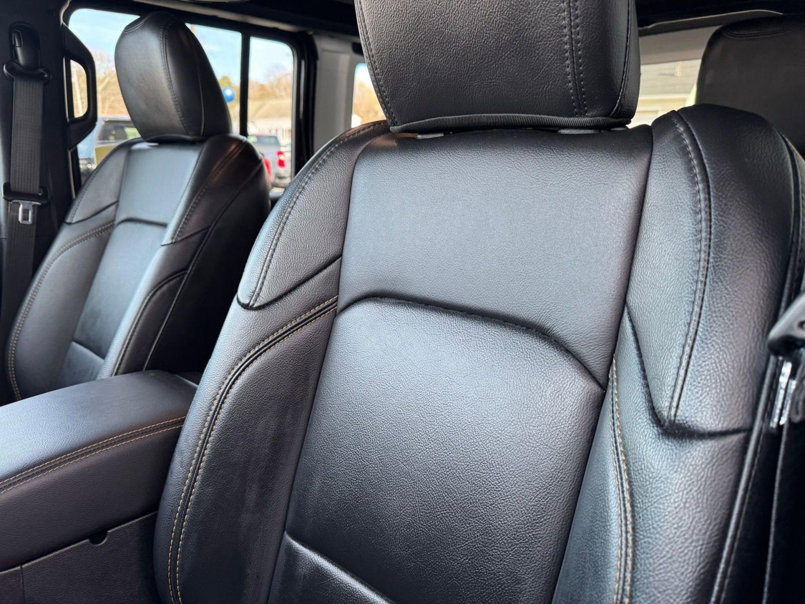 Used 2024 Jeep Wrangler Sahara w/ Technology Group AWD/4WD image 25