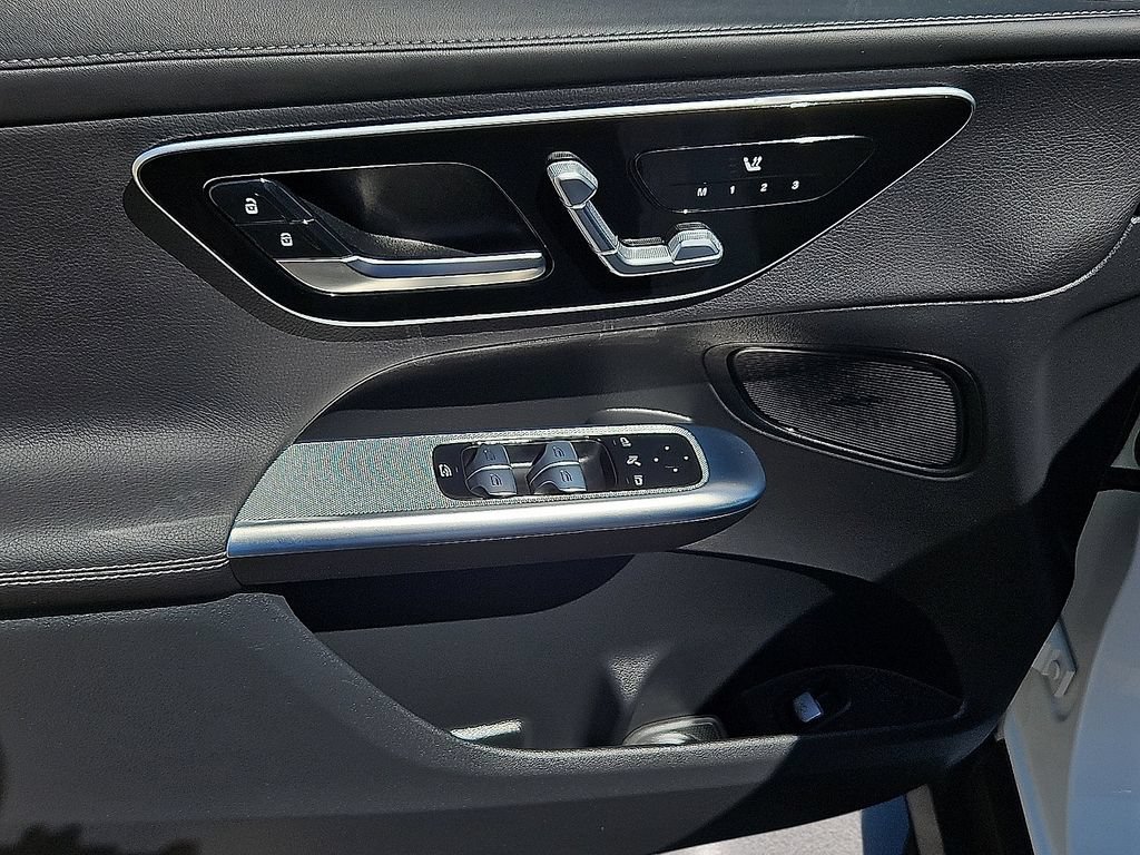 Certified 2025 Mercedes-Benz GLC 43 AMG 4MATIC image 19