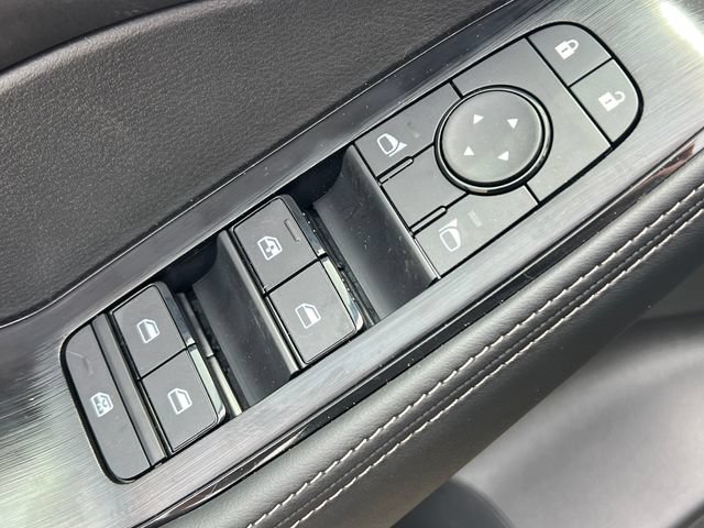 New 2026 Nissan Rogue SV w/ Cold Weather Package AWD/4WD image 12