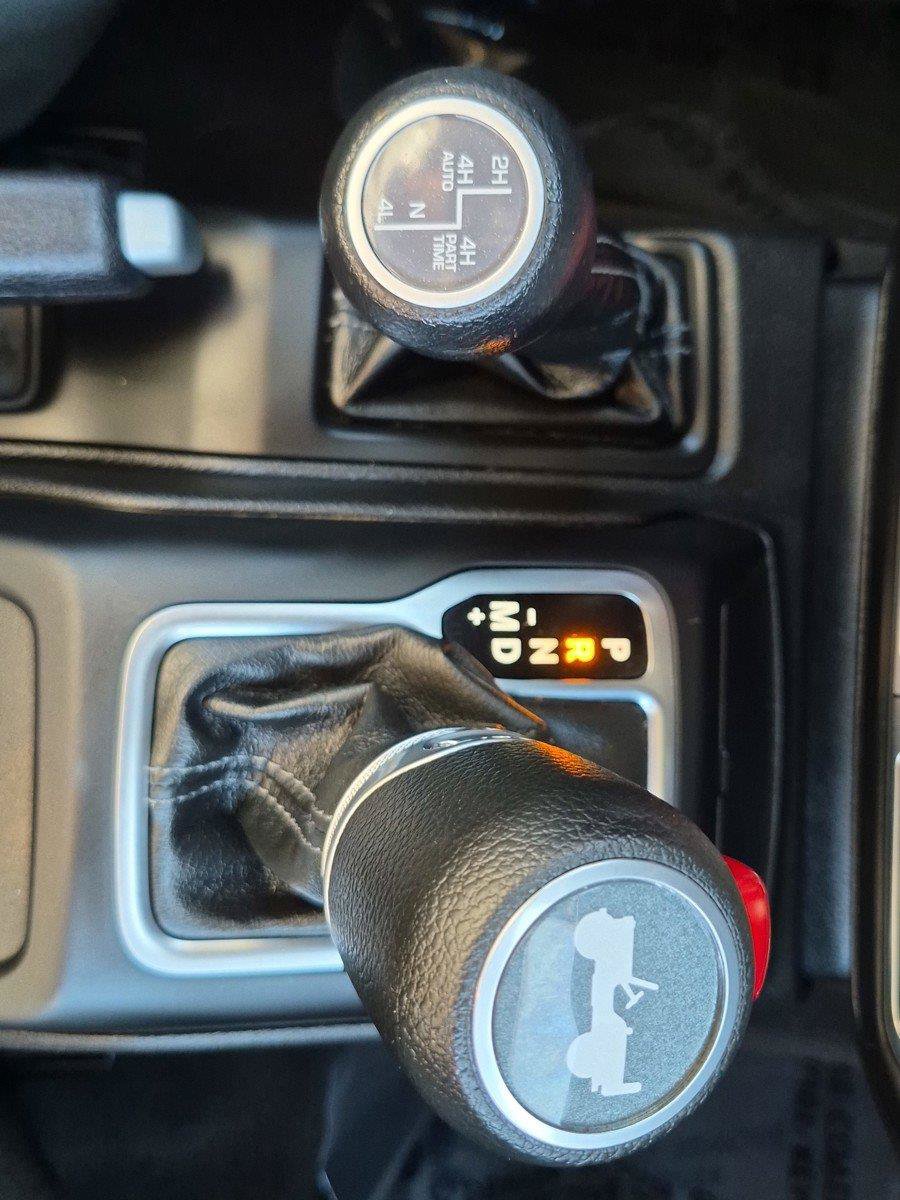 Certified 2025 Jeep Wrangler Unlimited Rubicon 4xe w/ Convenience Group AWD/4WD image 31