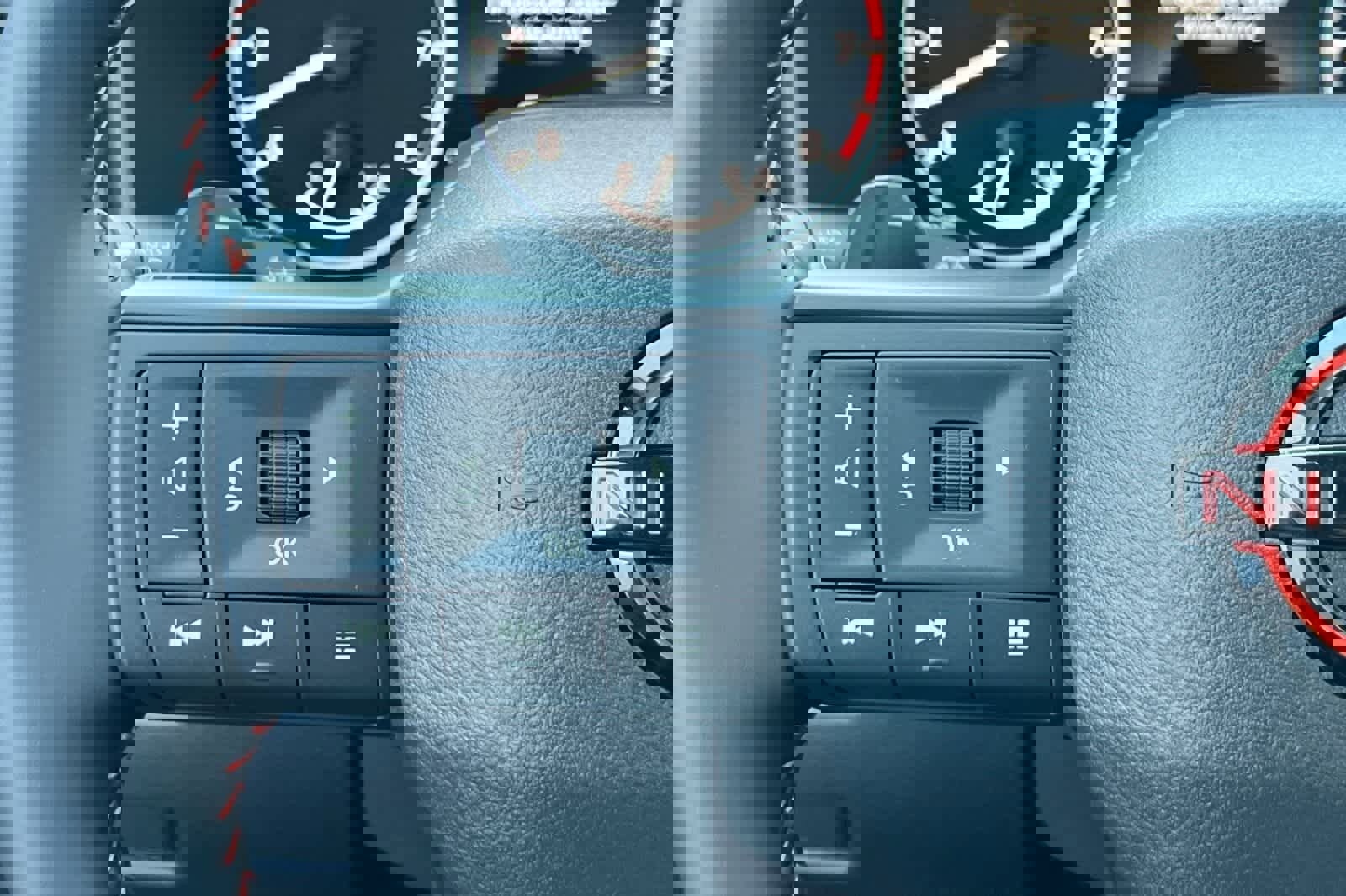 New 2026 Nissan Rogue SV image 30