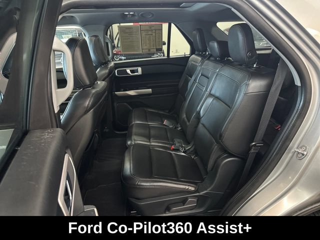 Used 2020 Ford Explorer XLT w/ Equipment Group 202A AWD/4WD image 6