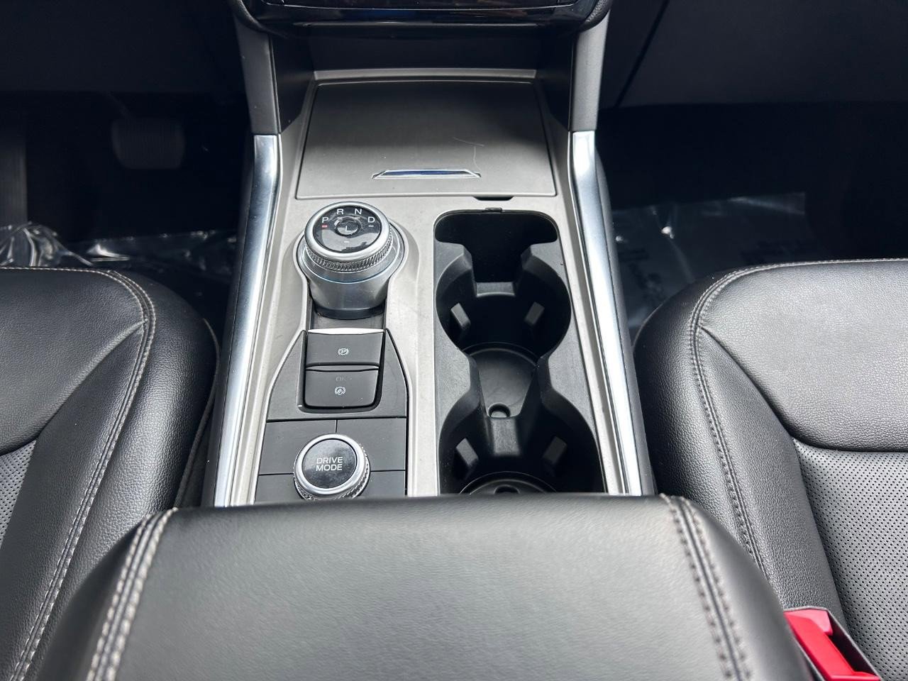 Used 2022 Ford Explorer Limited image 20