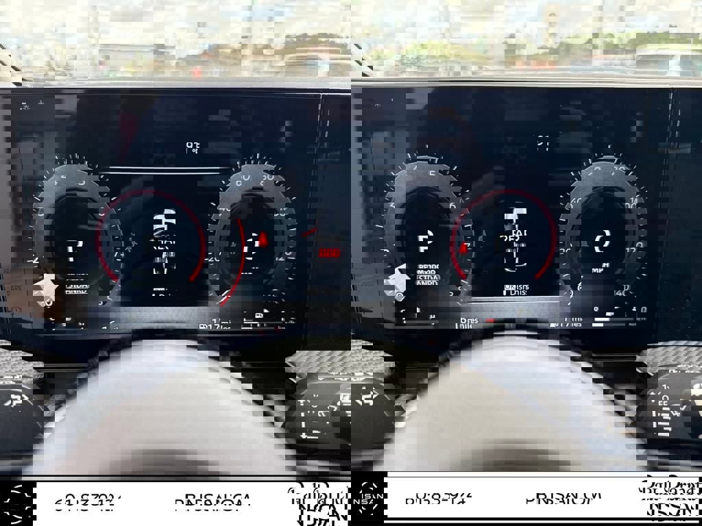 New 2025 Nissan Kicks SR image 18