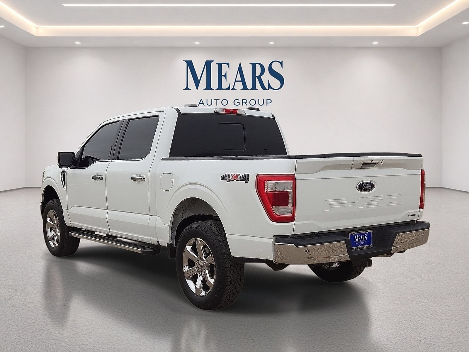 Used 2023 Ford F150 Lariat w/ Equipment Group 502A High AWD/4WD image 3