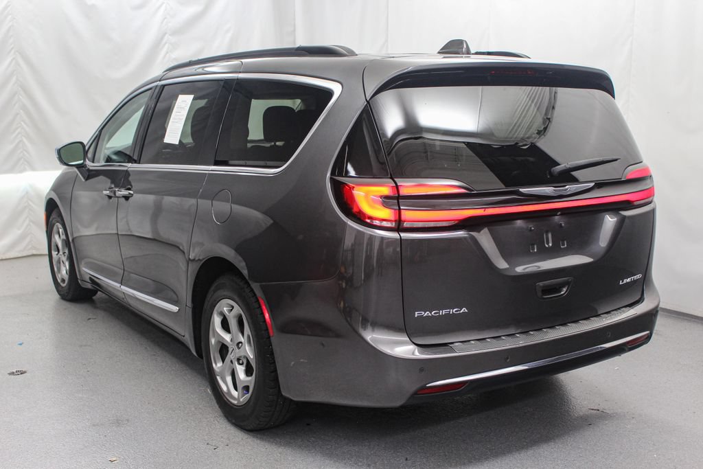 Used 2022 Chrysler Pacifica Limited FWD image 6