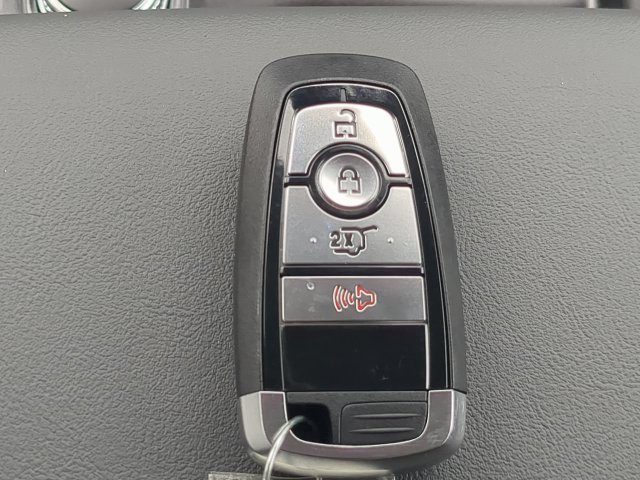 New 2026 Ford Explorer Active RWD image 30