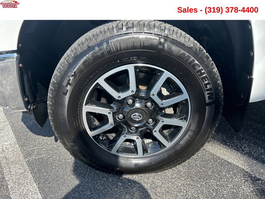 Used 2018 Toyota Tundra Limited AWD/4WD image 23