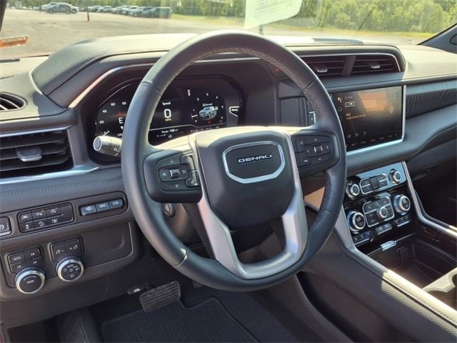 Used 2024 GMC Yukon Denali image 48