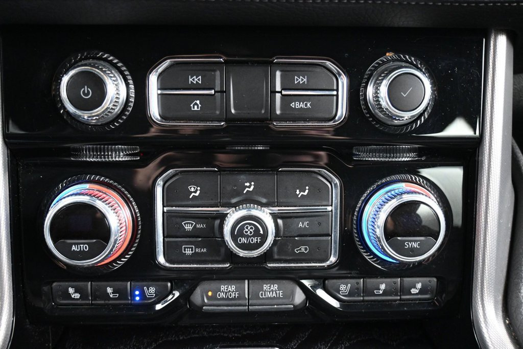 Used 2023 GMC Yukon Denali AWD/4WD image 12