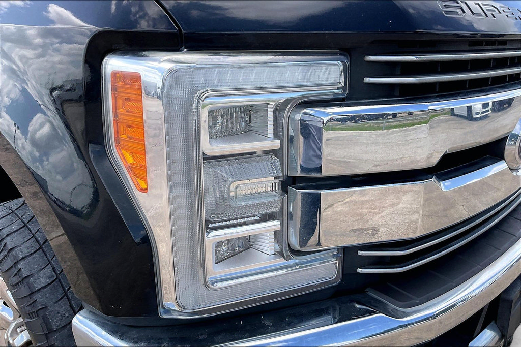 Used 2018 Ford F350 Lariat w/ Lariat Ultimate Package AWD/4WD image 18