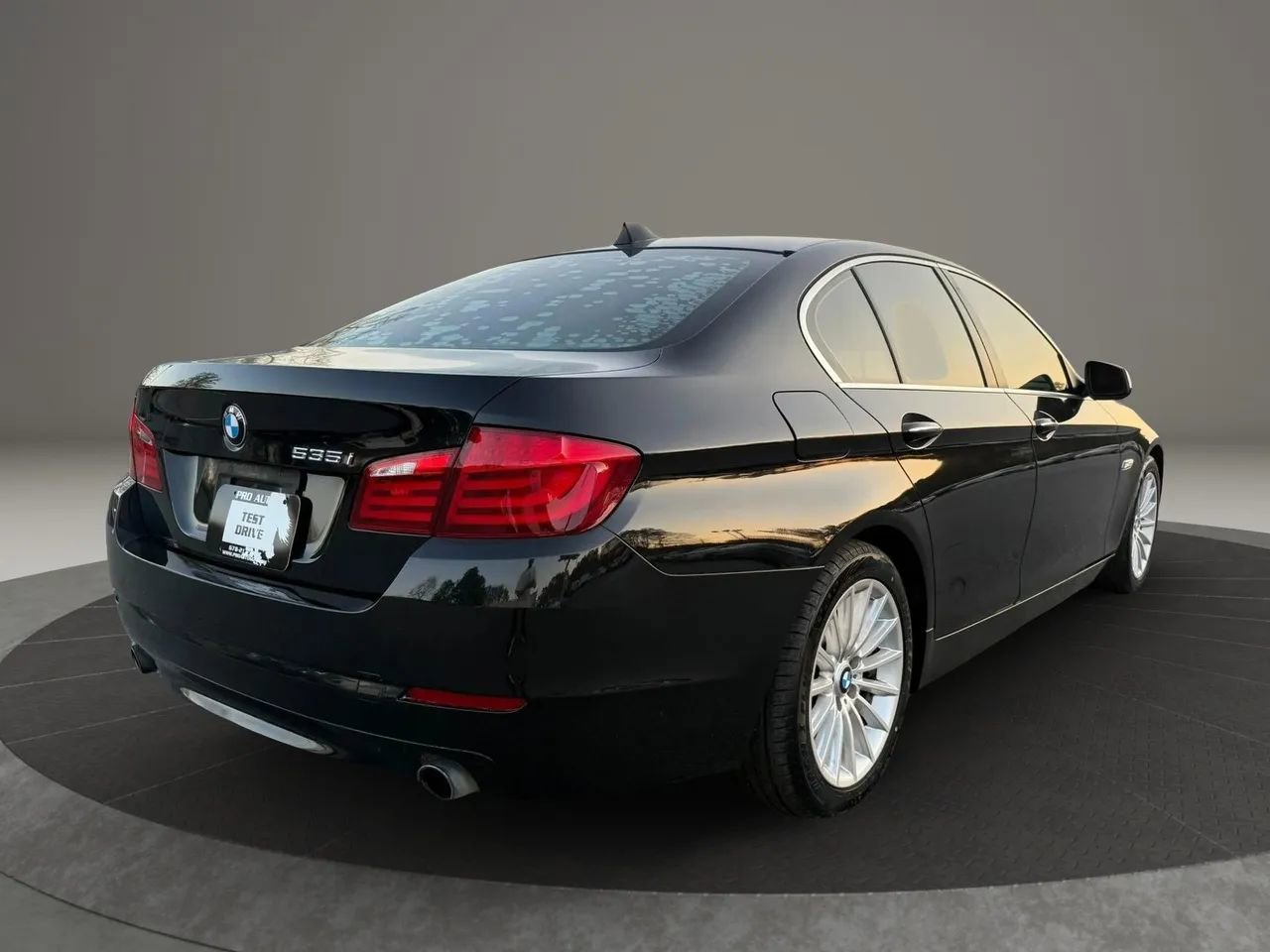 Used 2011 BMW 535i Sedan RWD image 4