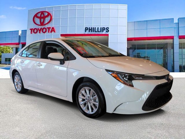Used 2022 Toyota Corolla LE w/ LE Convenience Package
