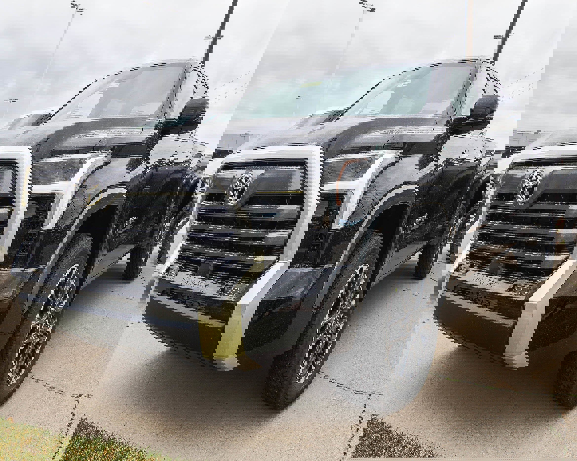 New 2026 Toyota Tundra Limited image 4