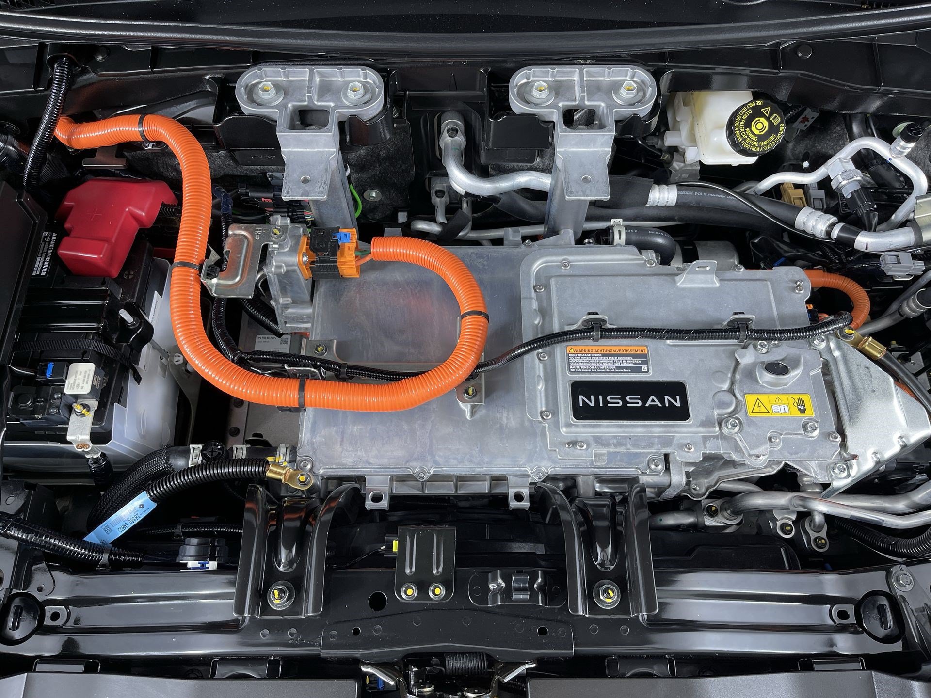 Certified 2024 Nissan Ariya AWD image 28