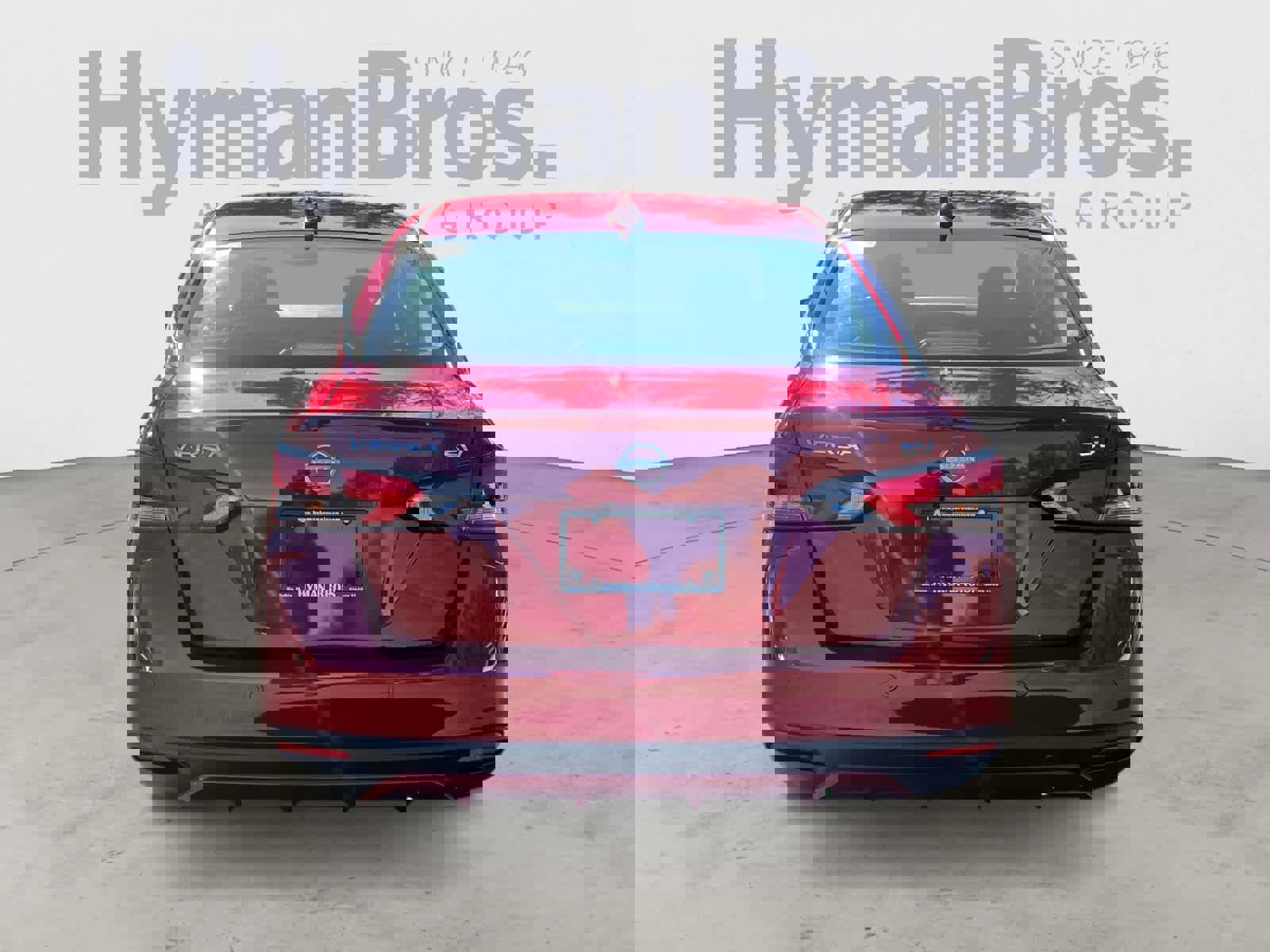 Certified 2024 Nissan Versa SV w/ Trunk Package image 4