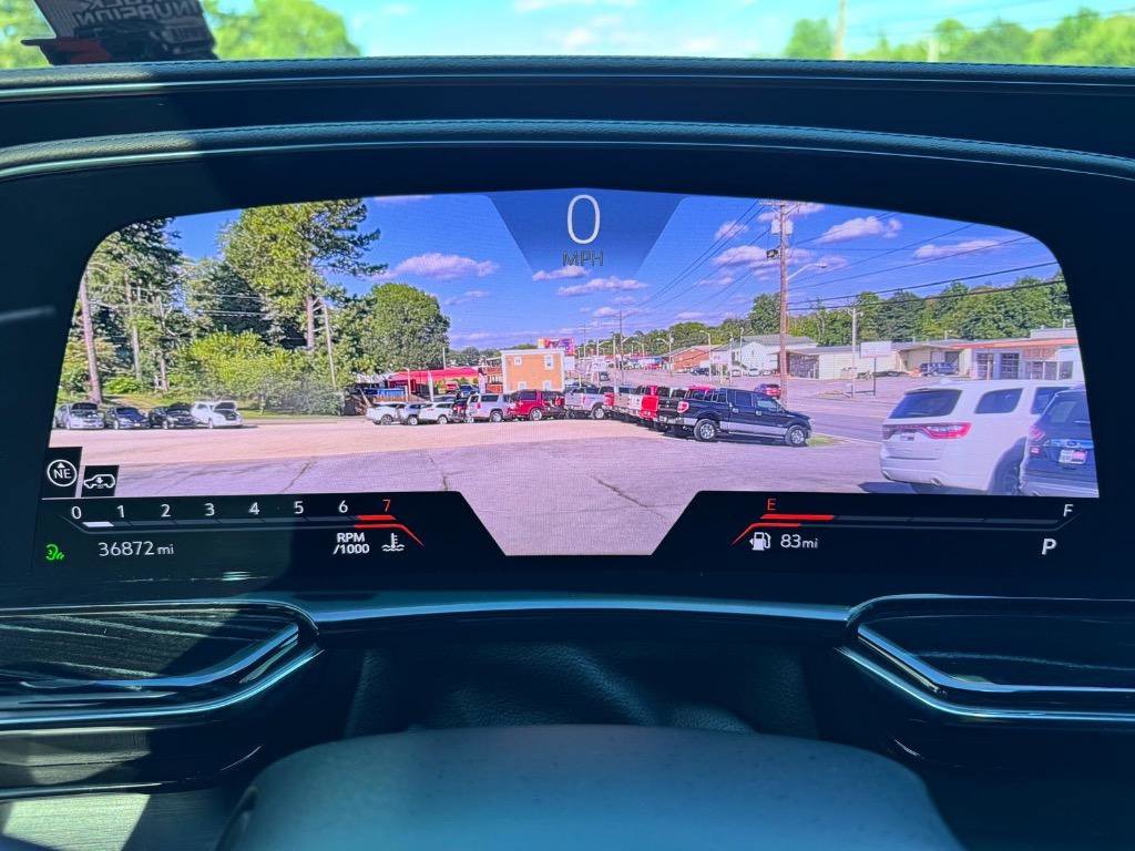 Used 2023 Cadillac Escalade ESV V image 18