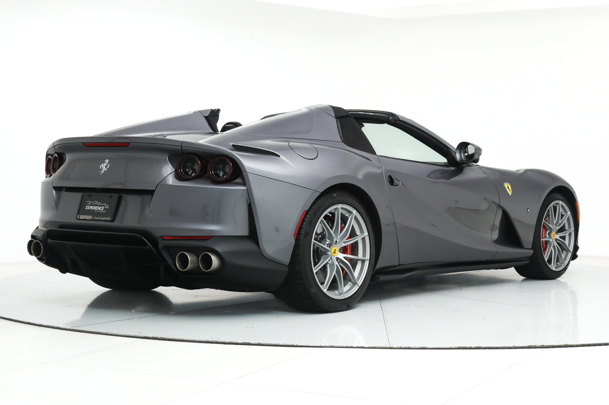 Certified 2021 Ferrari 812 GTS RWD image 3