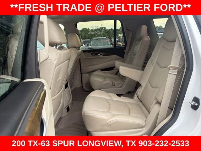 Used 2018 Cadillac Escalade Luxury AWD/4WD image 13