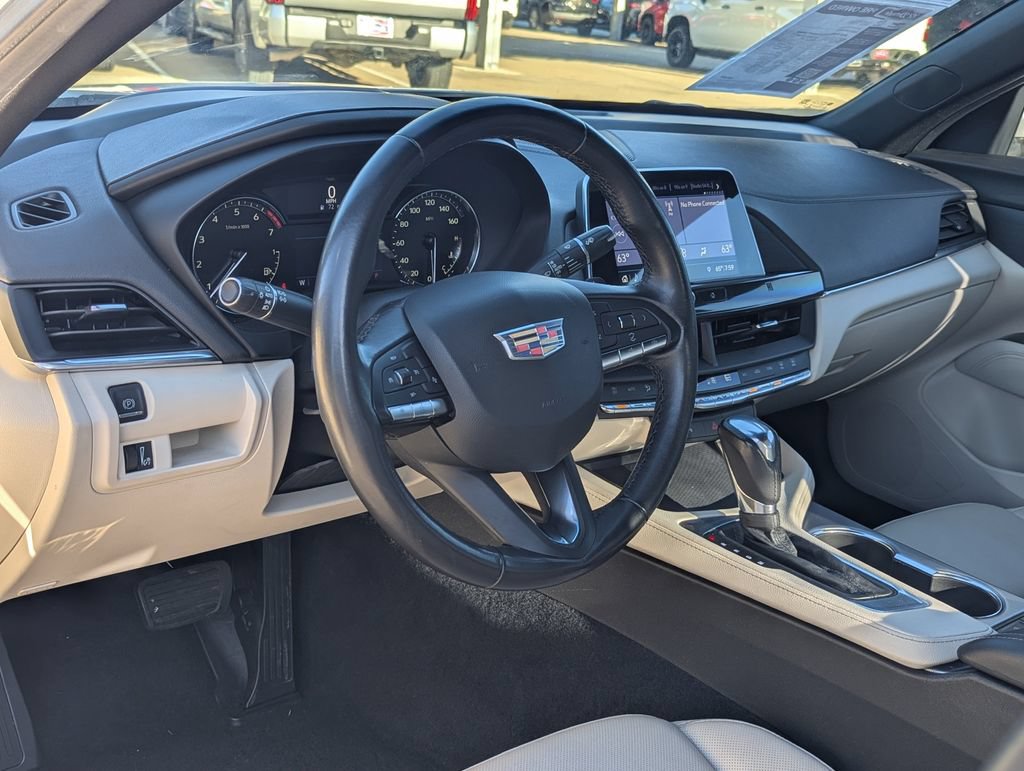 Used 2020 Cadillac CT4 Premium Luxury RWD image 4