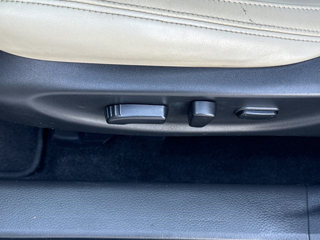 Used 2018 Nissan Maxima Platinum FWD image 15