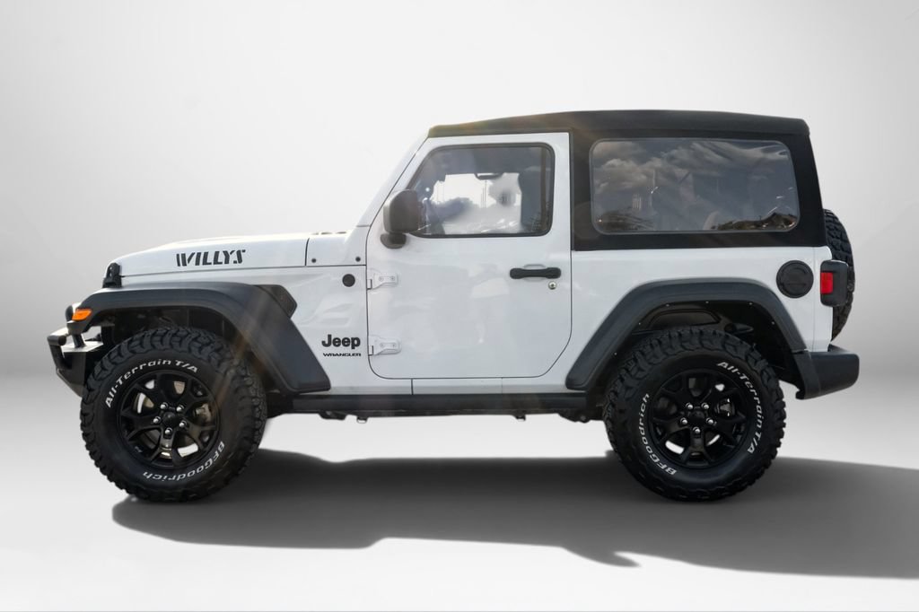 Used 2022 Jeep Wrangler Sport AWD/4WD image 9