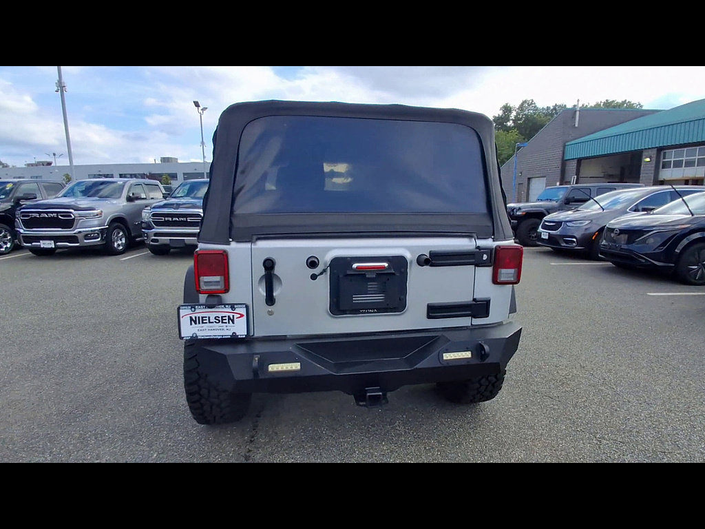 Used 2012 Jeep Wrangler Sport AWD/4WD image 7