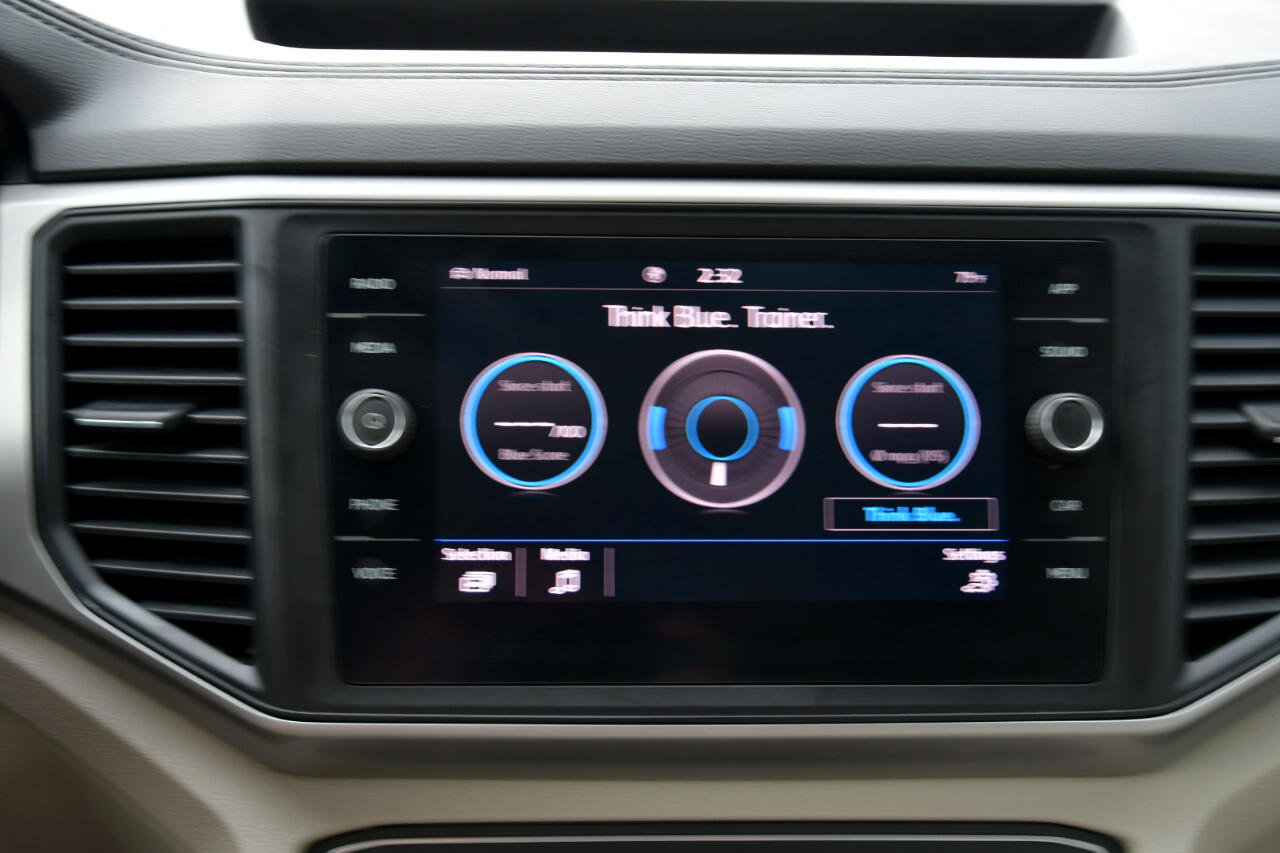 Used 2020 Volkswagen Atlas SE w/ Panoramic Sunroof Package image 22