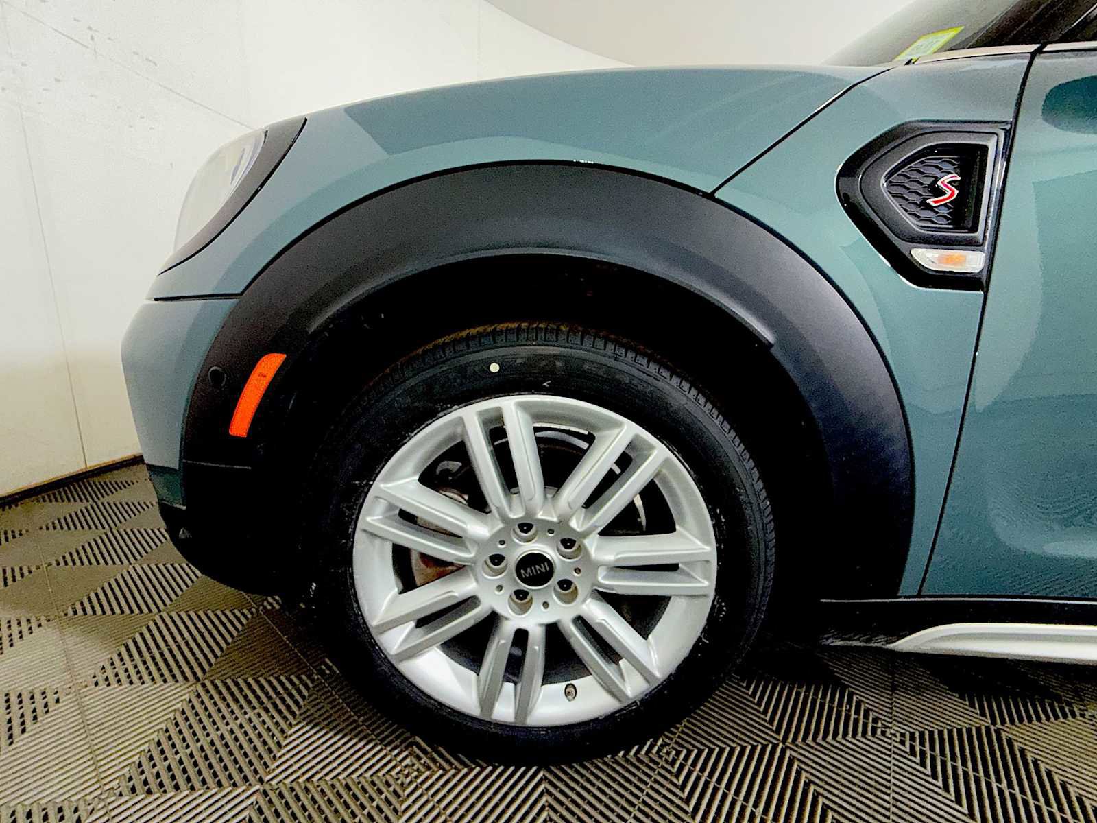 Certified 2023 MINI Cooper Countryman S FWD image 8