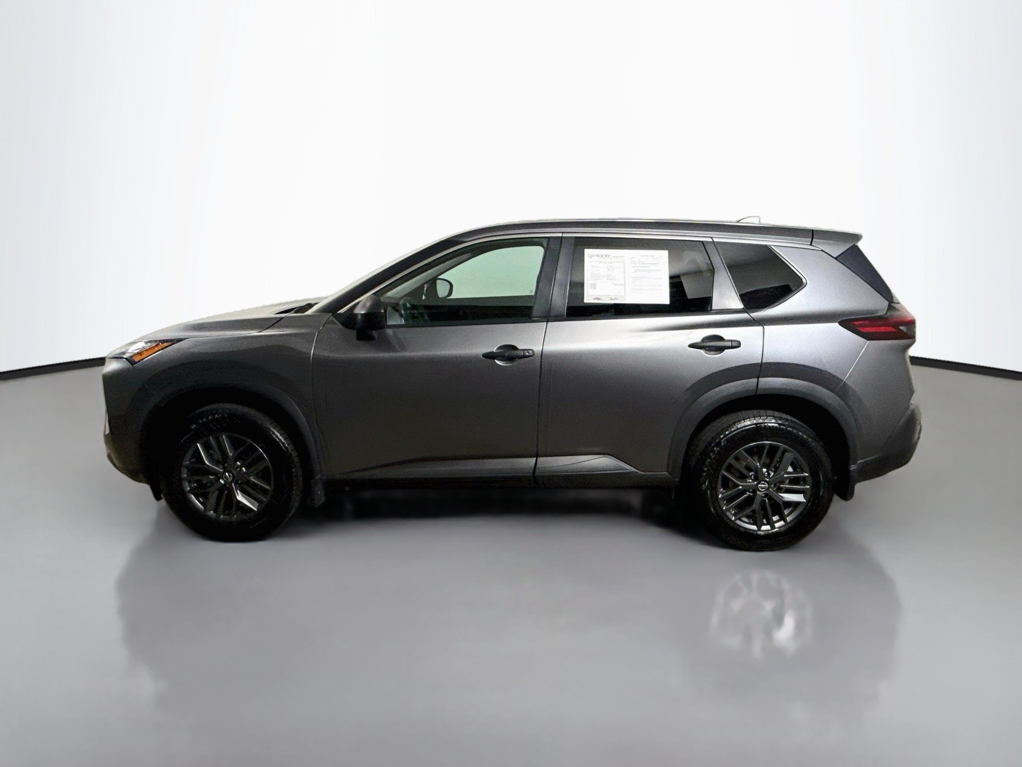 Used 2021 Nissan Rogue S FWD image 4