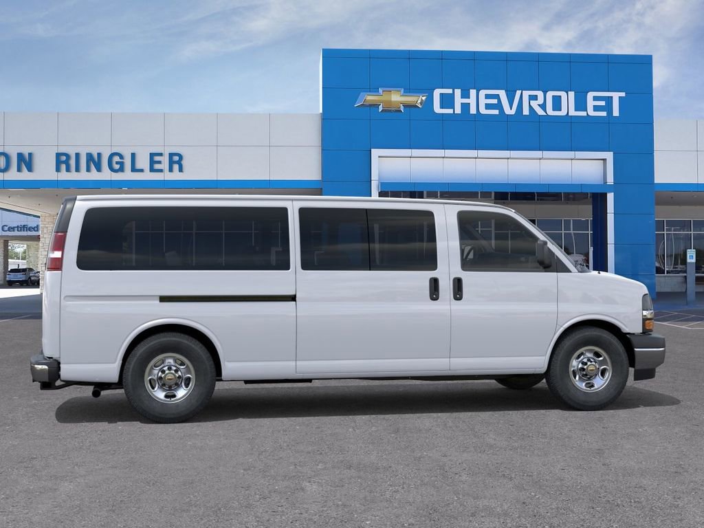 New 2026 Chevrolet Express 3500 LT RWD image 5