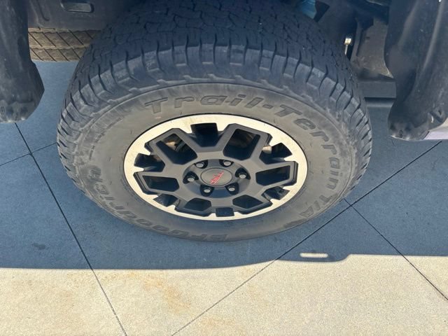 Used 2024 Toyota Tacoma TRD Off-Road AWD/4WD image 10