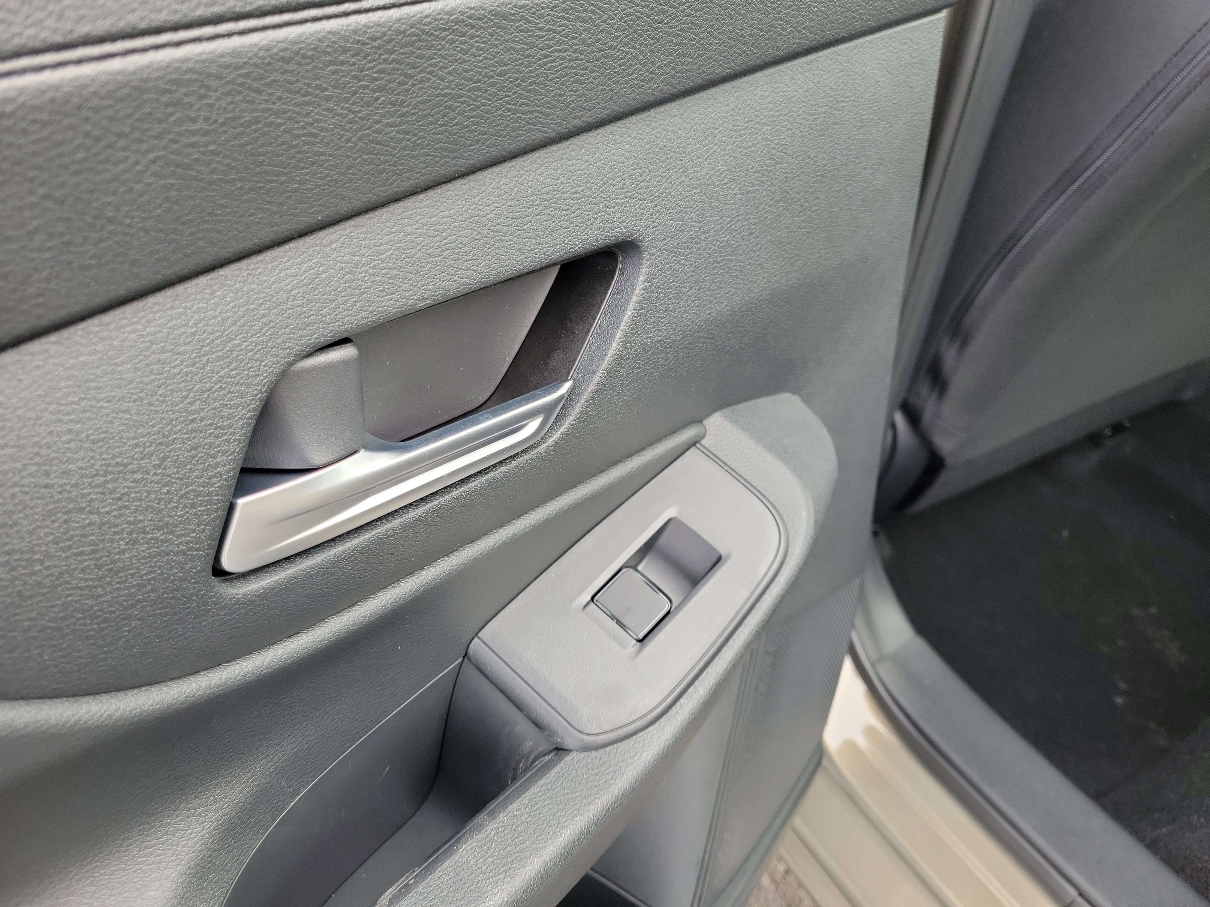 New 2026 Nissan Sentra SV w/ SV Convenience Package FWD image 13