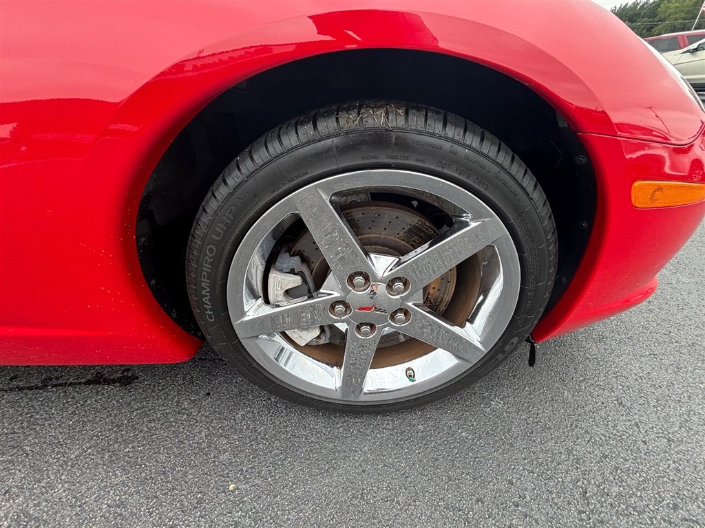 Used 2007 Chevrolet Corvette Coupe w/ Preferred Equipment Group RWD image 11