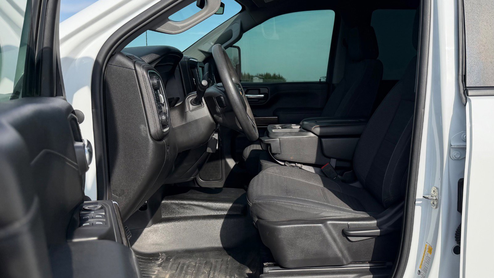 Used 2020 Chevrolet Silverado 2500 LT image 15
