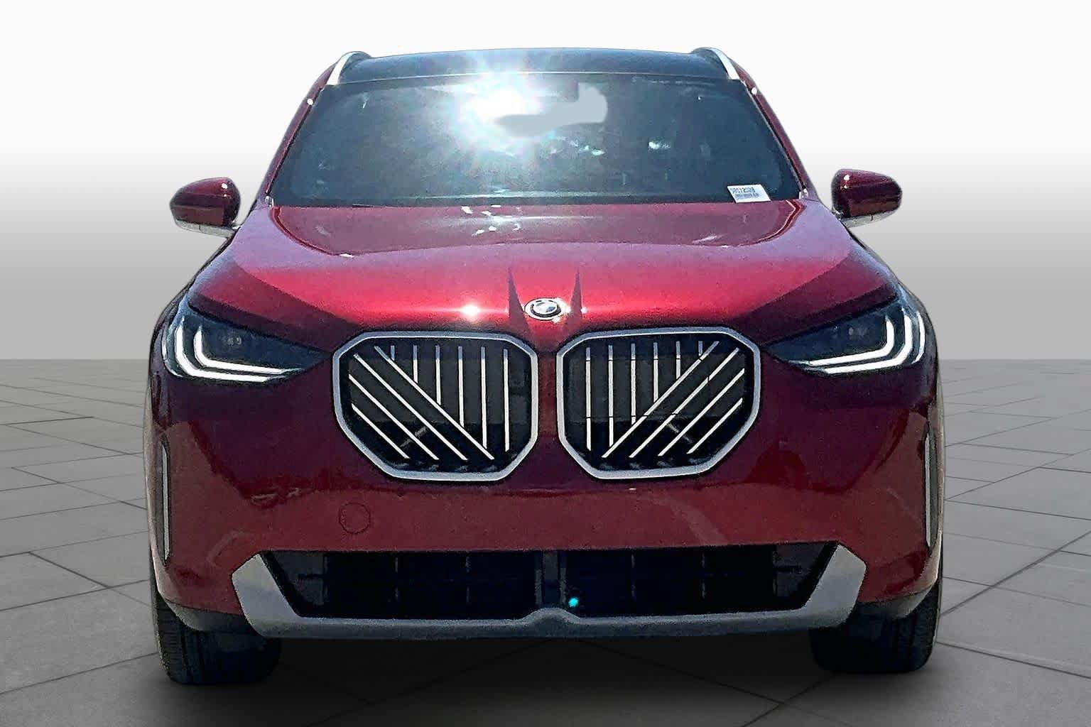 Used 2025 BMW X3 xDrive30i AWD/4WD image 3