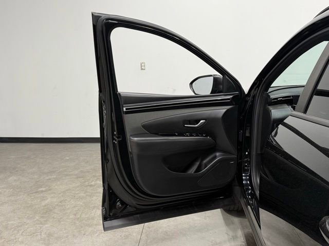 Used 2023 Hyundai Santa Cruz Limited AWD/4WD image 14