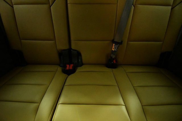 Used 2026 Cadillac Escalade ESV Luxury w/ LPO, Floor Liner Package AWD/4WD image 27