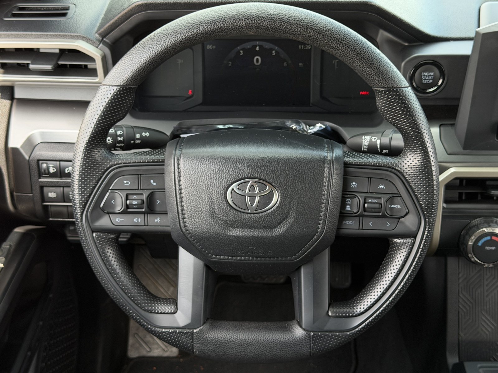 Used 2025 Toyota Tacoma SR5 AWD/4WD image 15