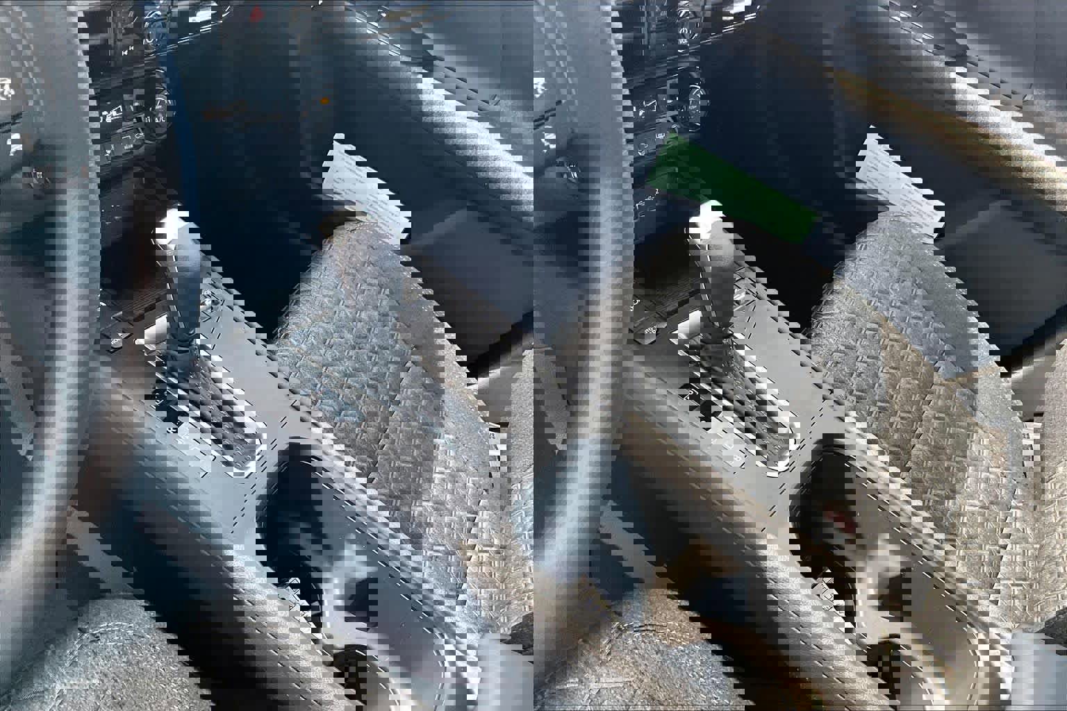 New 2026 Nissan Kicks SV image 11