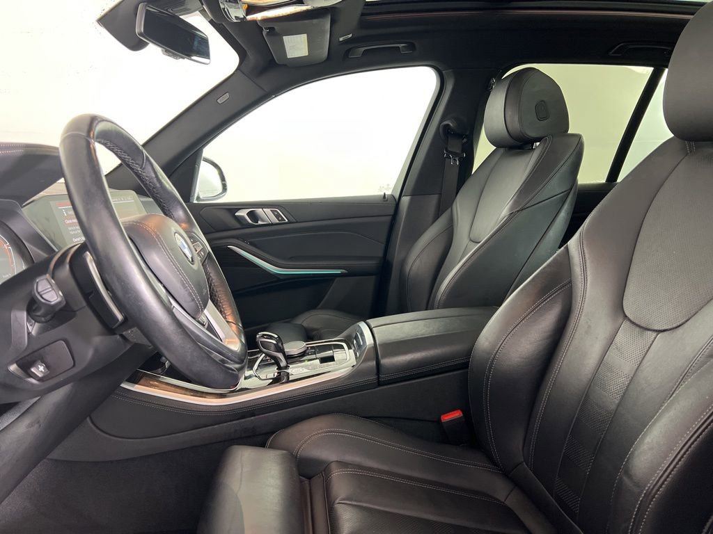 Used 2021 BMW X5 xDrive40i w/ Convenience Package image 2