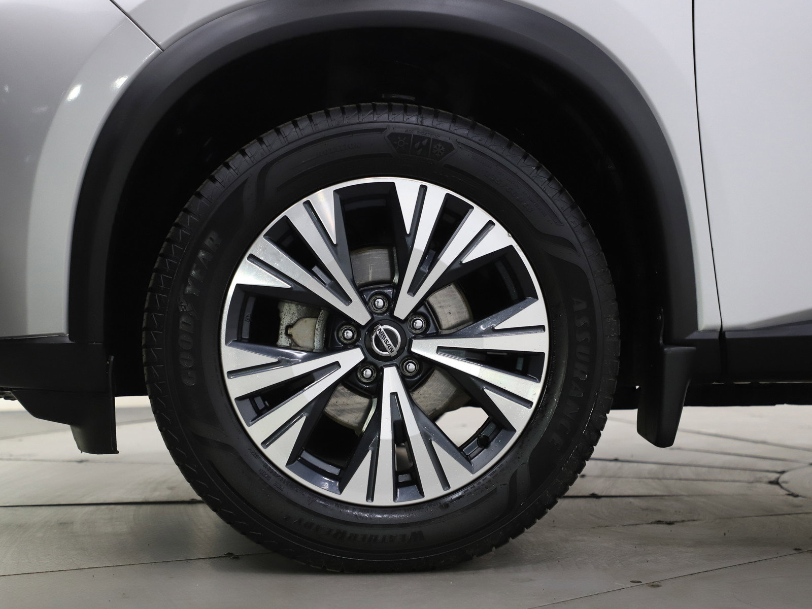 Used 2021 Nissan Rogue SV image 30