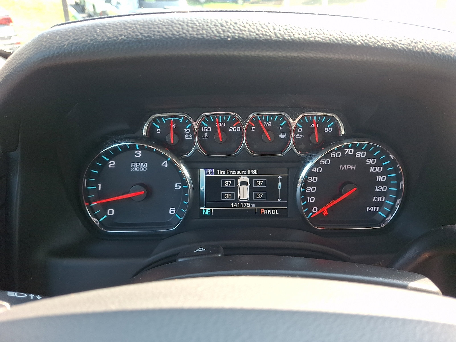 Used 2018 Chevrolet Suburban LS AWD/4WD image 20