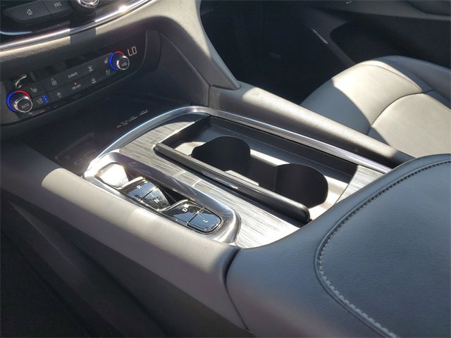 Used 2024 Buick Enclave Premium image 19
