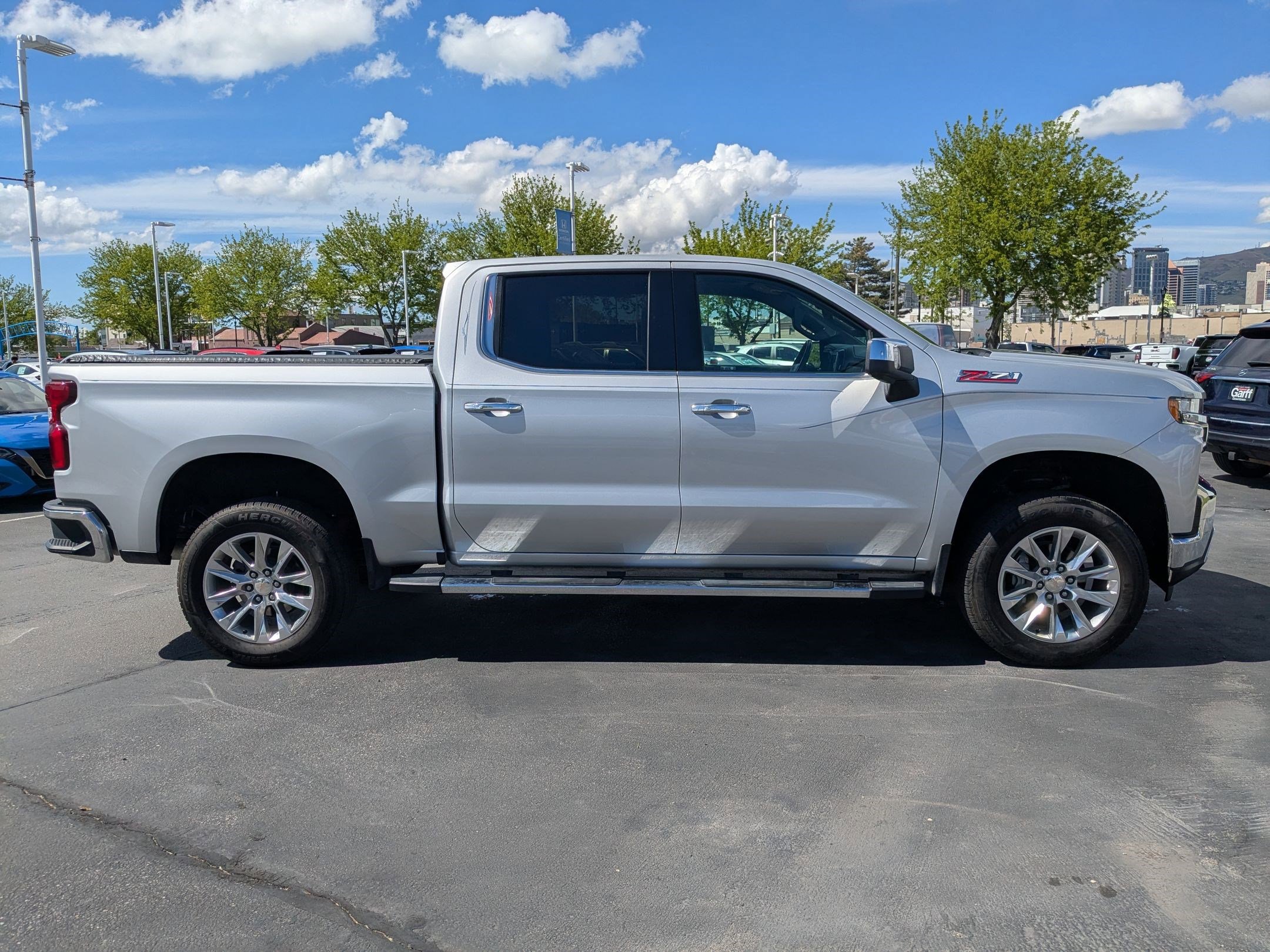Used 2021 Chevrolet Silverado 1500 LTZ w/ Z71 Off-Road Package AWD/4WD image 2