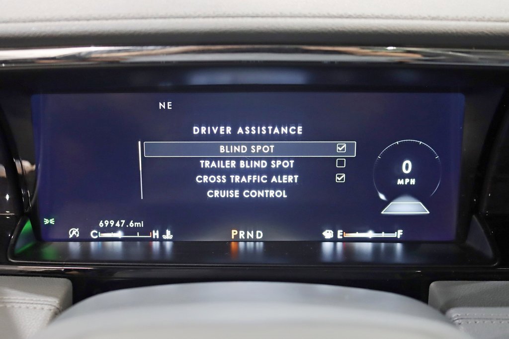 Used 2019 Lincoln Navigator Reserve image 17