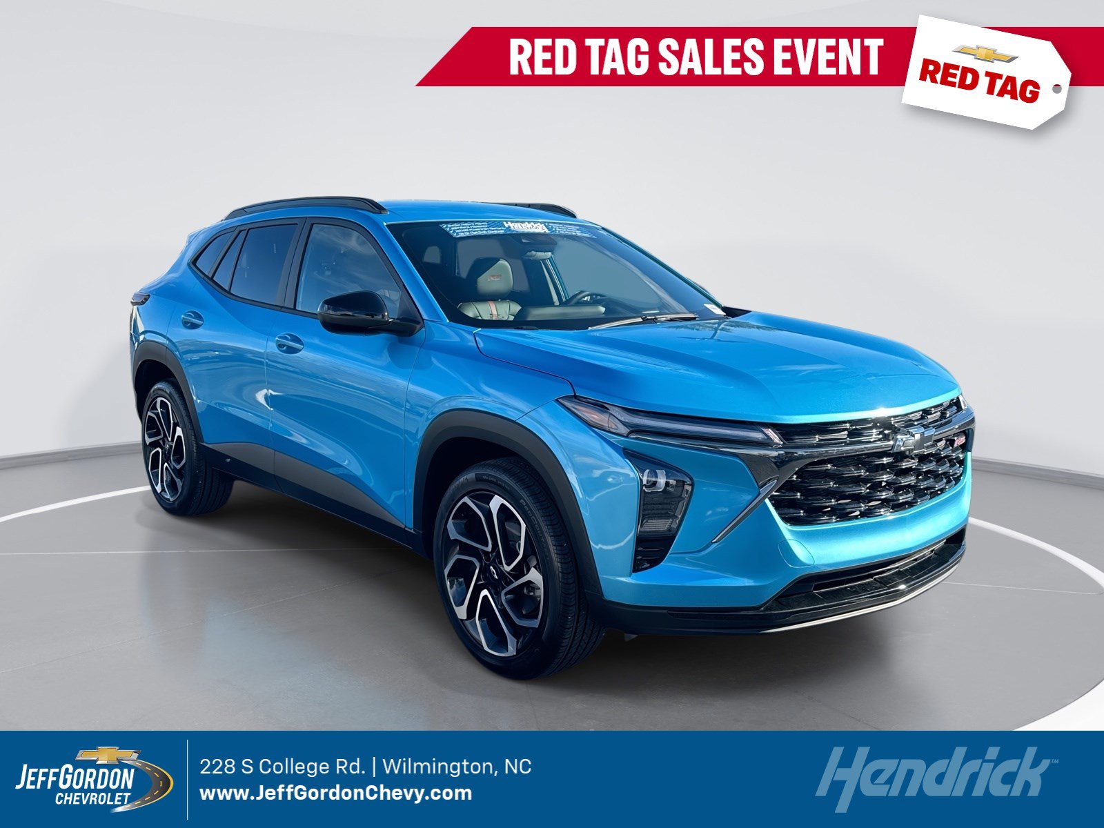 Certified 2025 Chevrolet Trax RS image 1