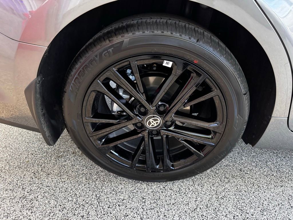 Certified 2026 Toyota Camry SE w/ Preferred Package 2 (TMS) AWD/4WD image 15